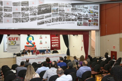 Presidente da CNM, Paulo Cayres defendeu que desenvolvimento sustentÃ¡vel passa por condiÃ§Ãµes decentes de trabalho (Foto: Roberto Parizotti)