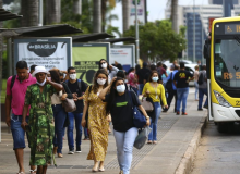 Brasil passa de 28,8 milhões de casos e quase 650 mil mortes por Covid-19