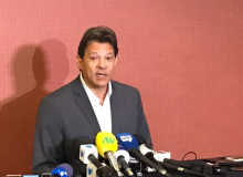 Na CNBB, Haddad firma compromisso pró-vida e contra a violência