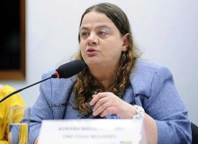 CUT lamenta morte da antropóloga Adriana Dias, referência na luta contra o nazismo