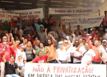 Zema quer acabar com referendo popular e impedir povo de decidir sobre privatização