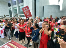 Em Pernambuco, professores estaduais fazem paralisação em defesa do piso nacional