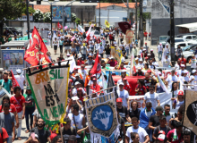 Atos no Dia de Luto pelo Brasil reúnem milhares de trabalhadores