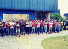 Trabalhadores na Nestlé da Bahia podem decretar greve contra corte nos direitos