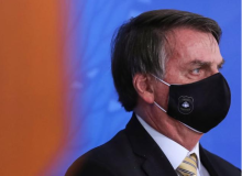 Bolsonaro faz evento “Brasil vencendo a Covid” e ignora as 114 mil vidas perdidas