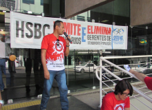 Bancários de MT protestam em frente as Agência do HSBC